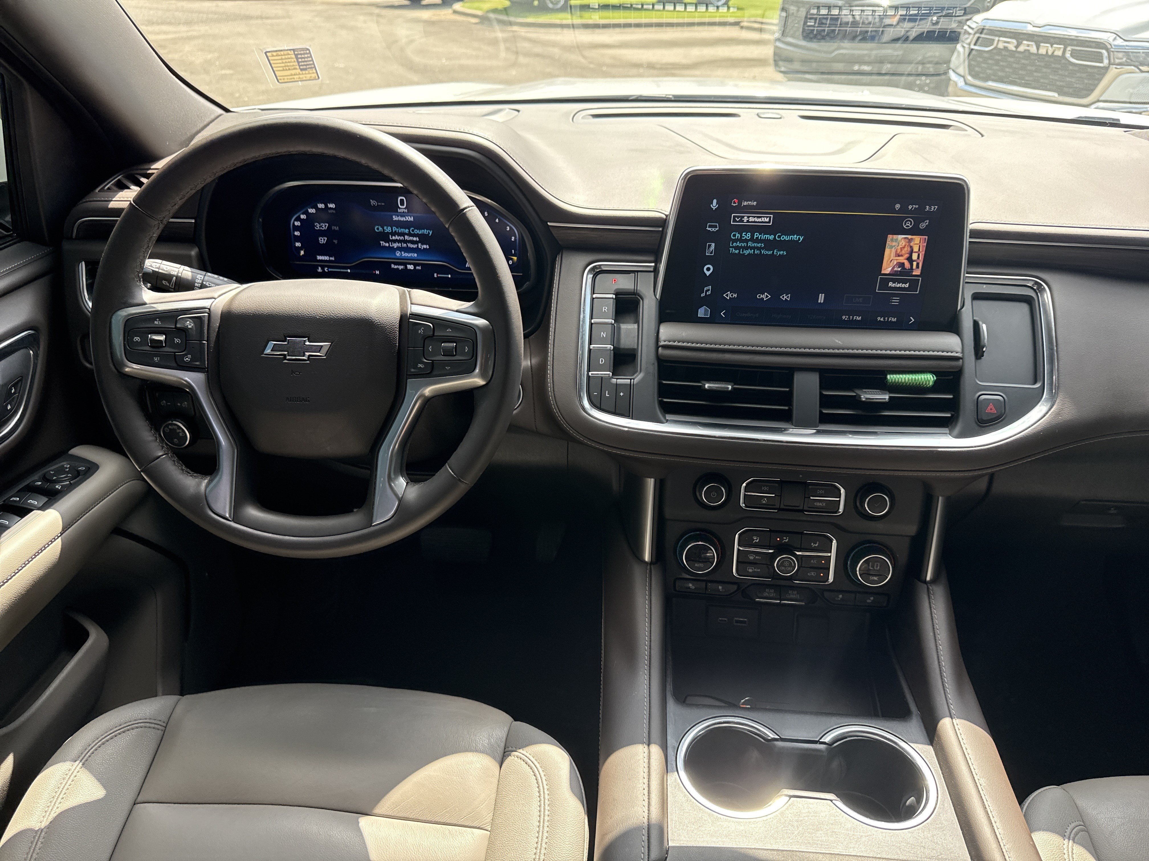 Used 2023 Summit White Chevrolet Z71 image 24