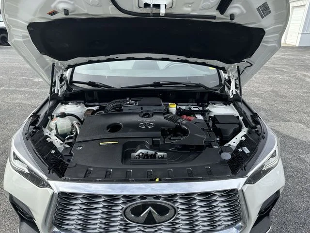 Used 2022 White INFINITI ESSENTIAL image 20