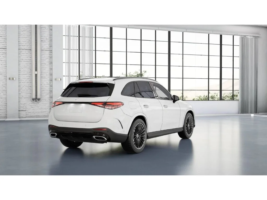 New 2027 White Mercedes-Benz GLC 300 image 22