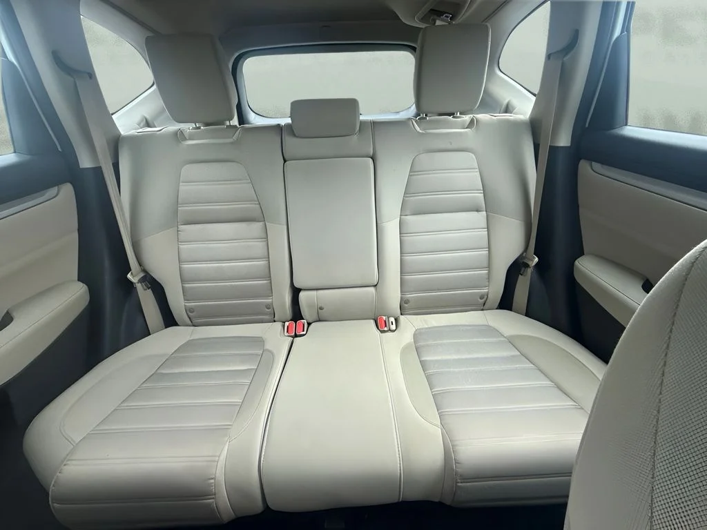Used 2018  Honda LX image 7