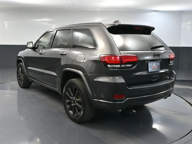 2020 Jeep Grand Cherokee Altitude - Photo 7