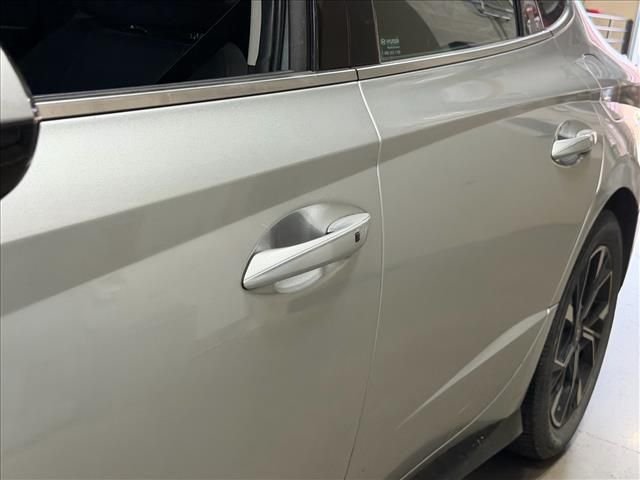 Used 2024 Silver Hyundai SEL image 23