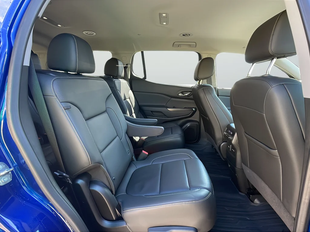 Used 2023 Blue GMC SLT image 25
