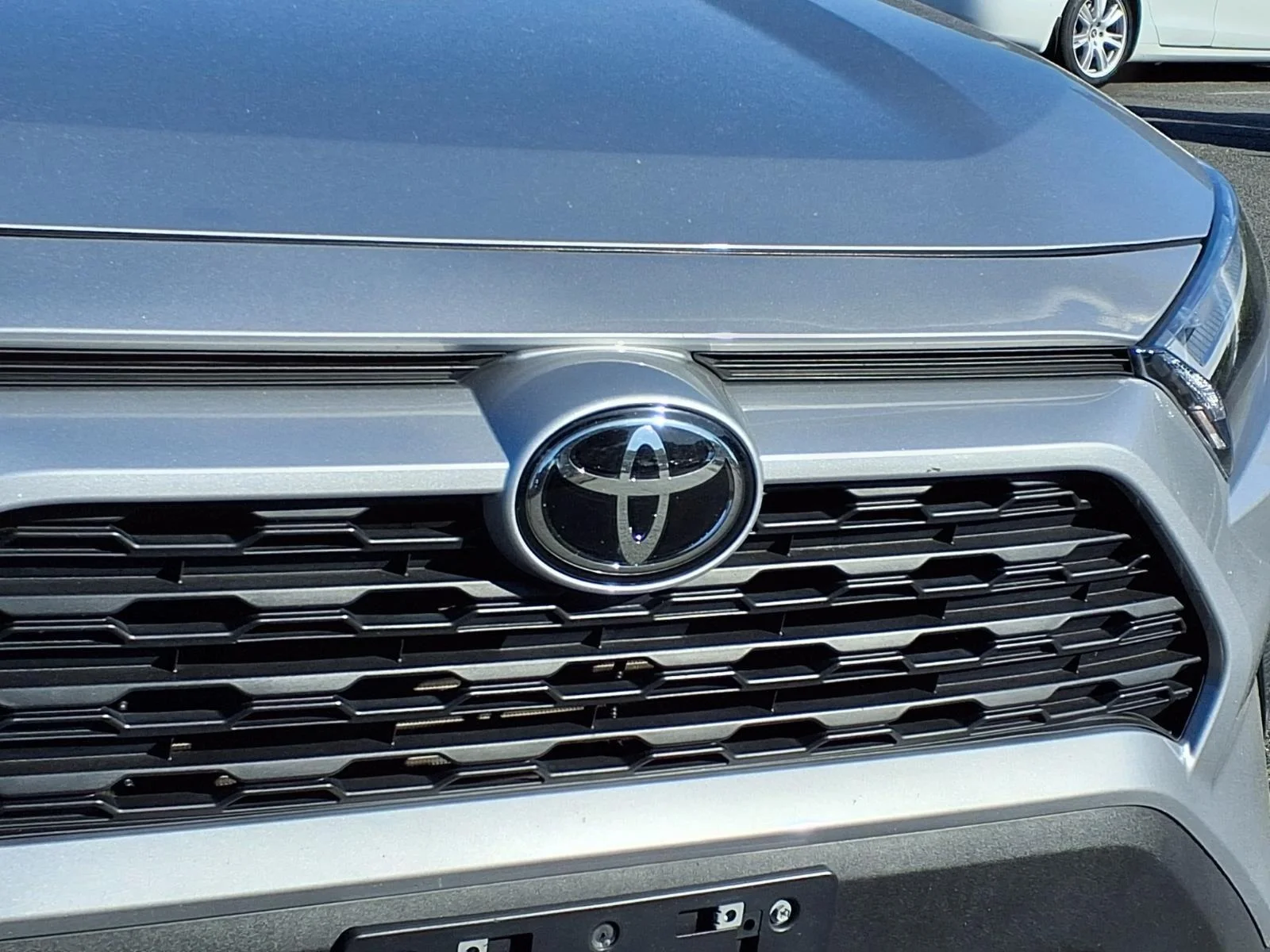 Used 2024  Toyota XLE image 13