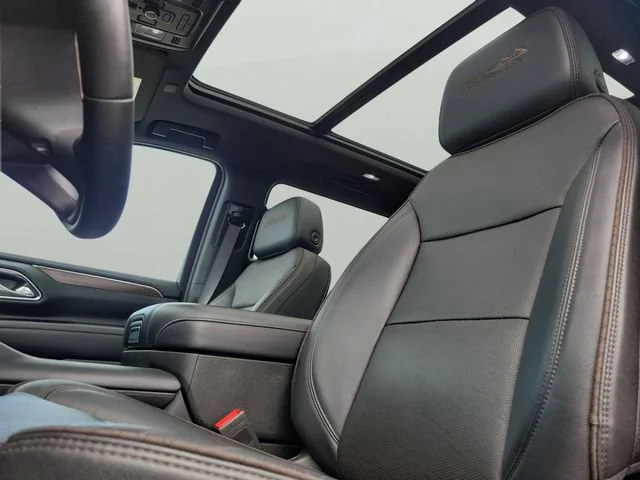 Used 2024 Black Chevrolet High Country image 25