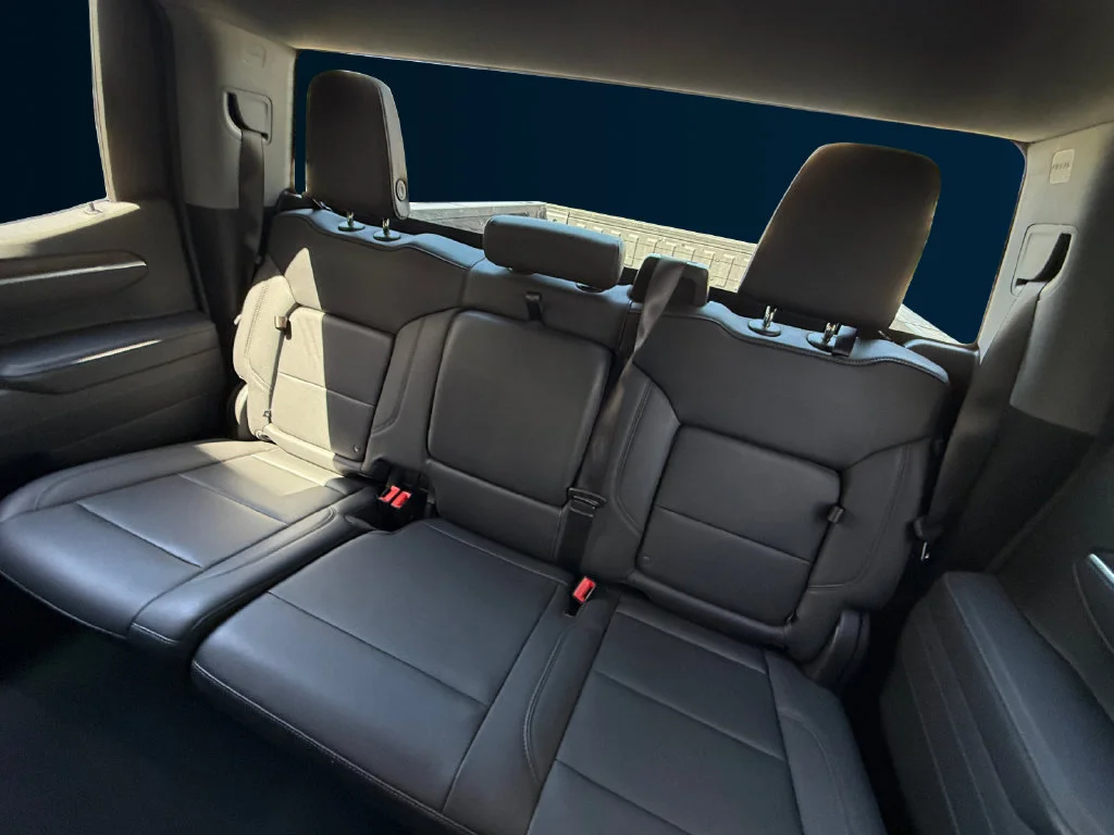 Used 2025 Black GMC SLT image 16