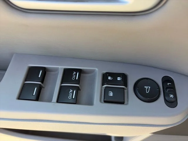 Used 2013  Honda EX-L image 21
