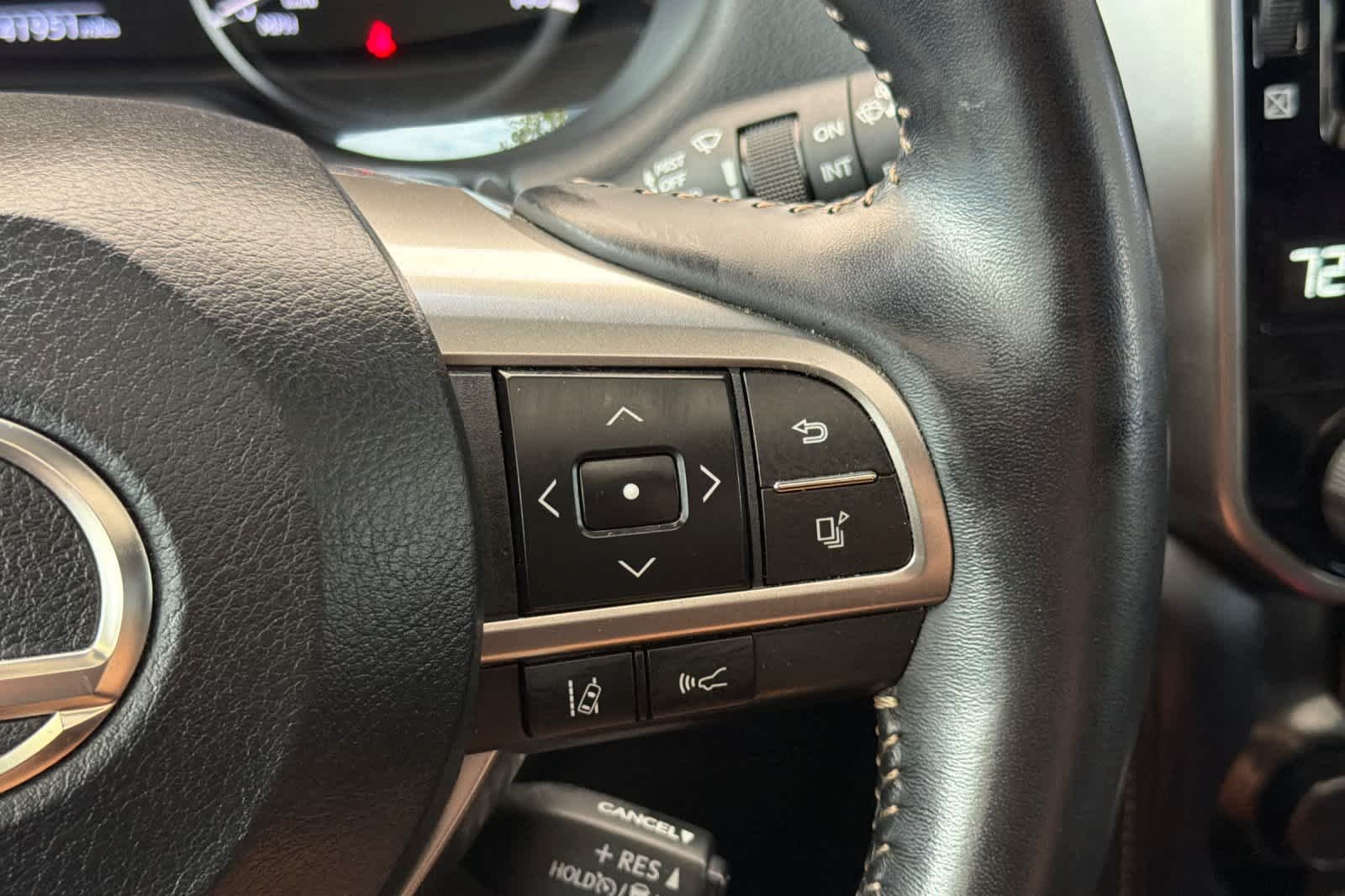 Certified Used 2022 Nebula Gray Pearl Lexus Premium image 28