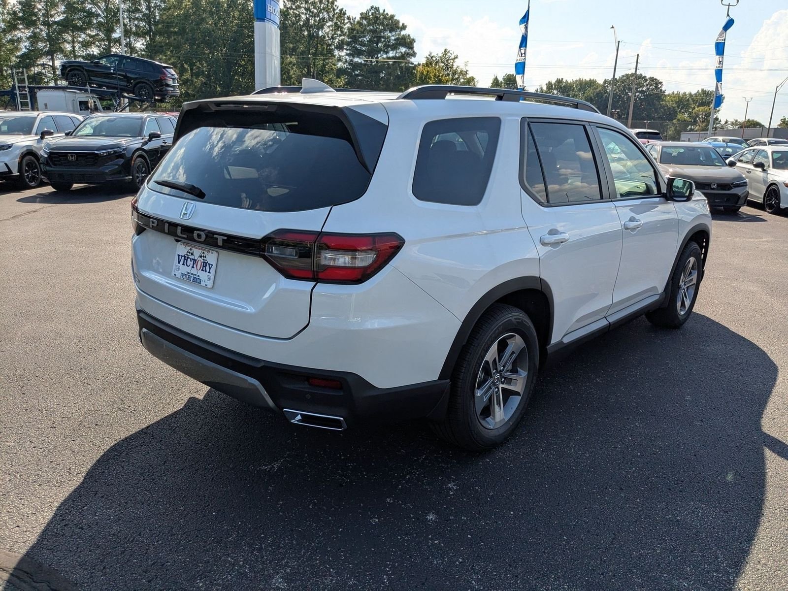 New 2026 Platinum White Pearl Honda EX-L image 6
