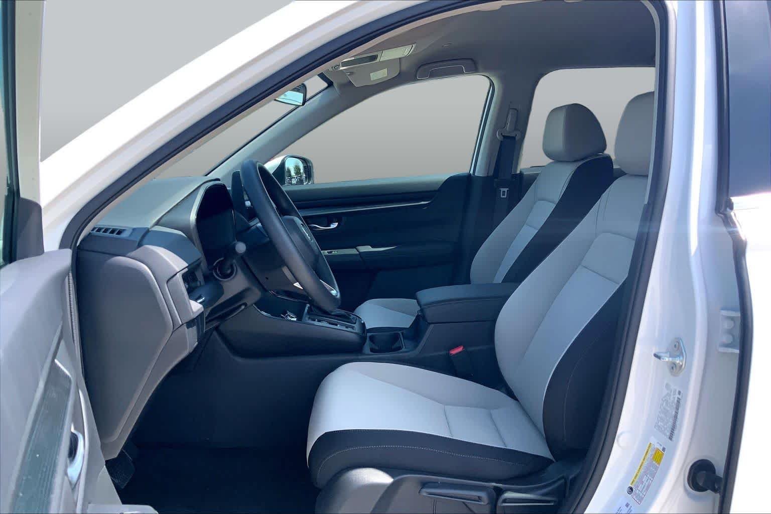 New 2026 Platinum White Pearl Honda 2WD LX image 9
