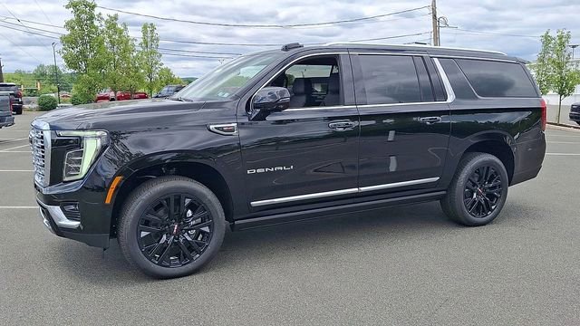 2026 GMC Yukon XL Denali - Photo 6