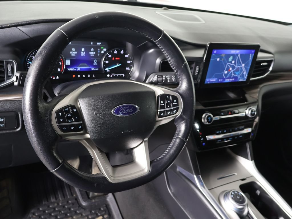 Used 2021 Red Ford Limited image 28
