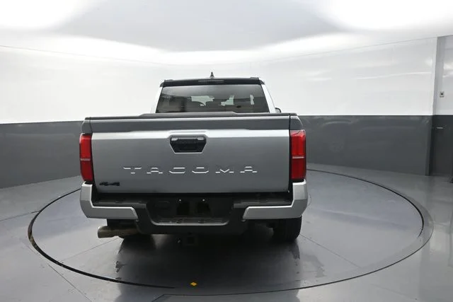 Used 2025 Silver Toyota SR5 image 9