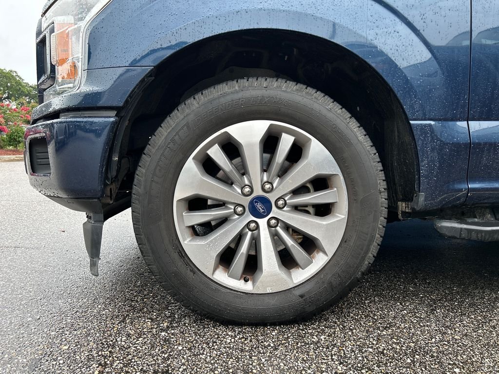 Used 2018 Blue Ford XL image 6