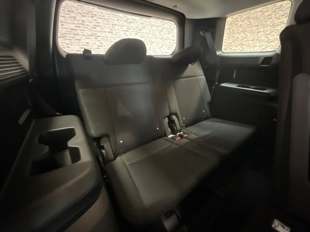 New 2027 Serenity White Hyundai SE image 14