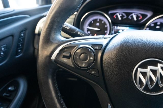 Used 2020 White Buick Essence image 21