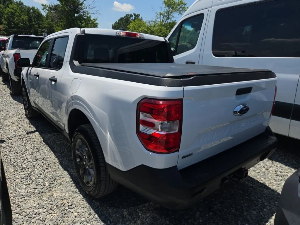 Used 2024 White Ford XLT image 4