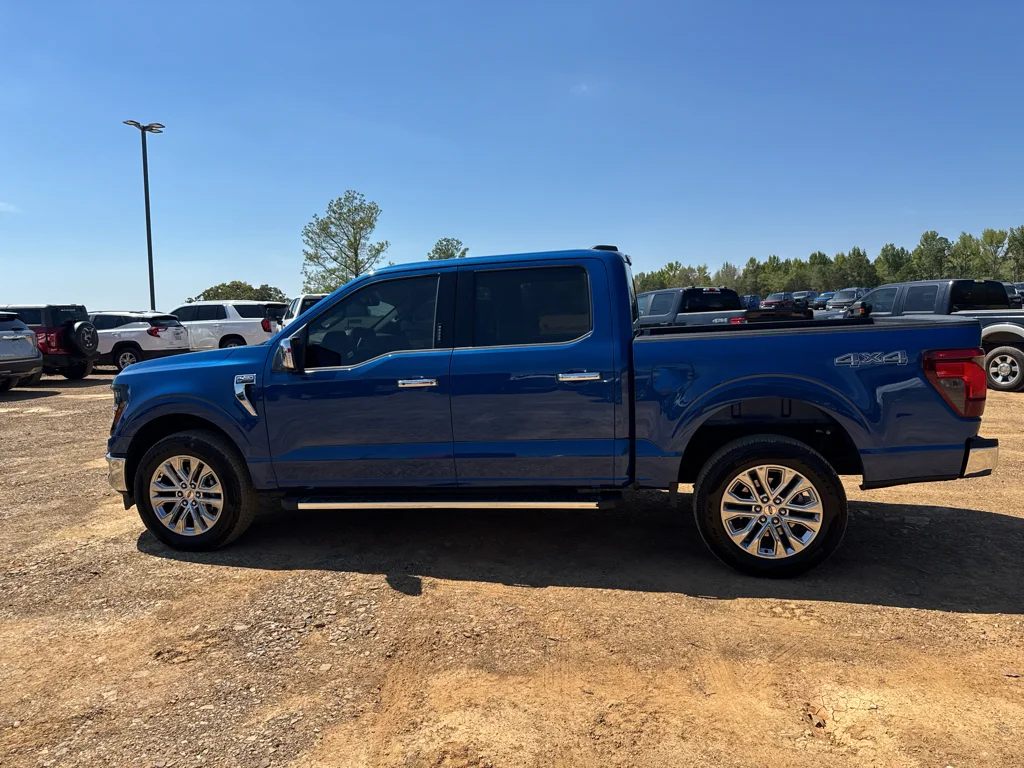 Certified Used 2024 Atlas Blue Metallic Ford XLT image 8
