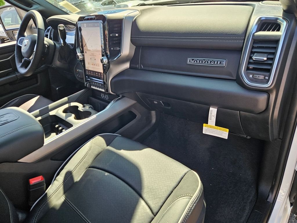 New 2026 Bright White Clear-Coat Exterior Paint RAM Laramie image 17