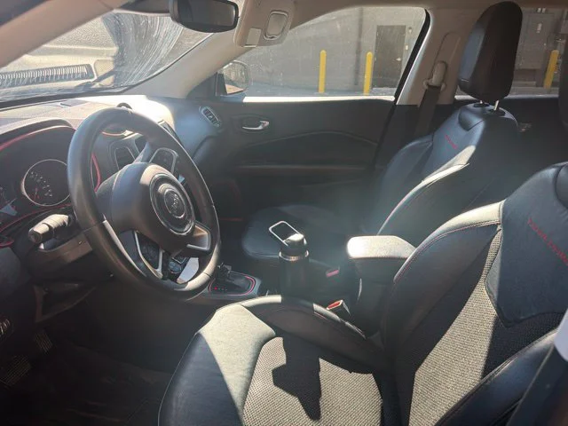 Used 2021 Gray Jeep Trailhawk image 8
