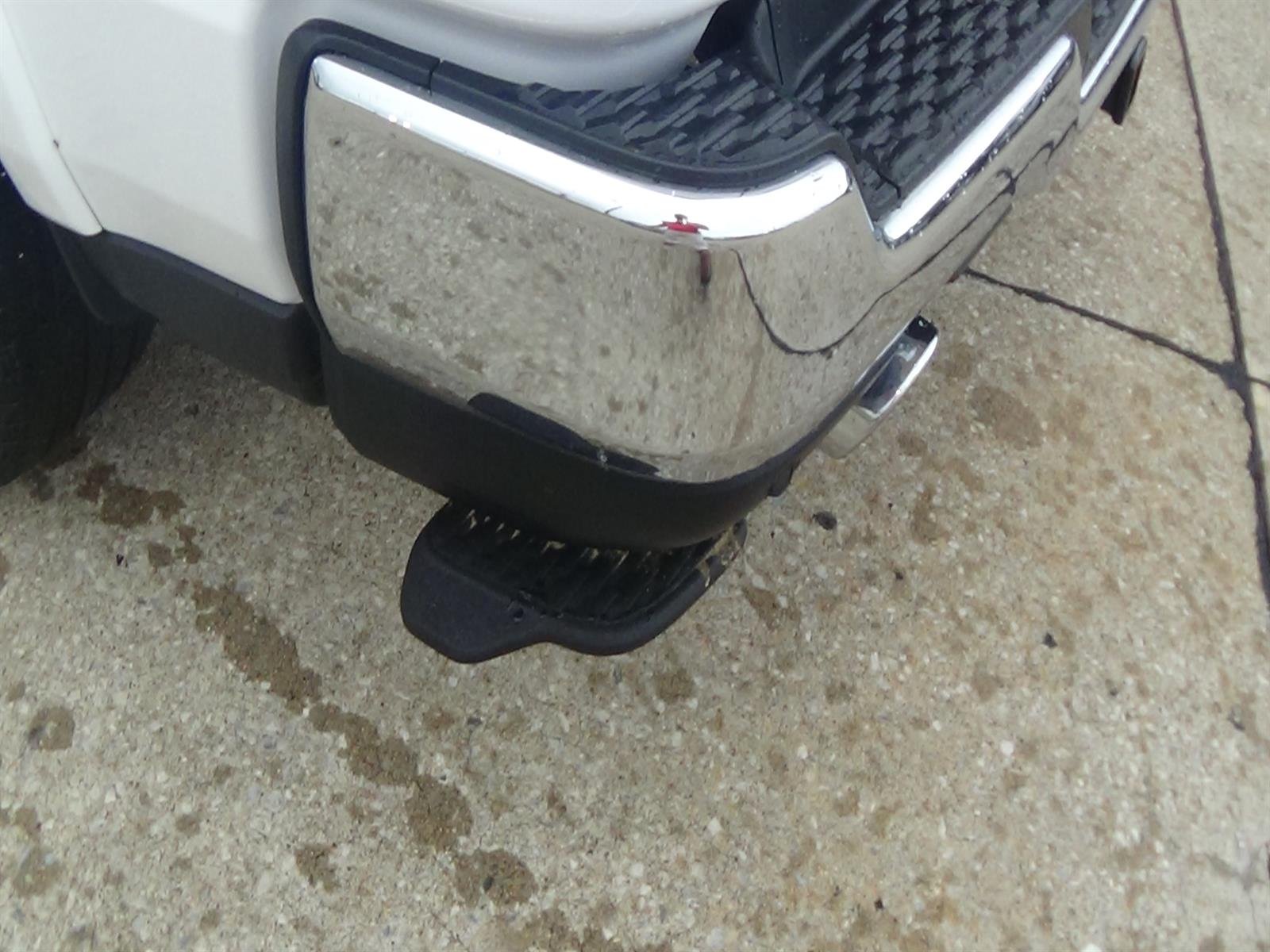 Used 2025 Bright White Clear Coat (pw7) RAM Big Horn image 9