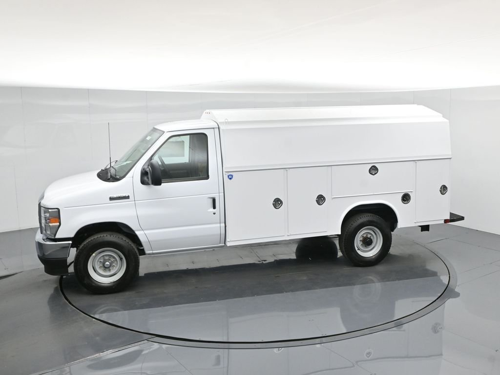New 2026 Oxford White Ford Base image 77