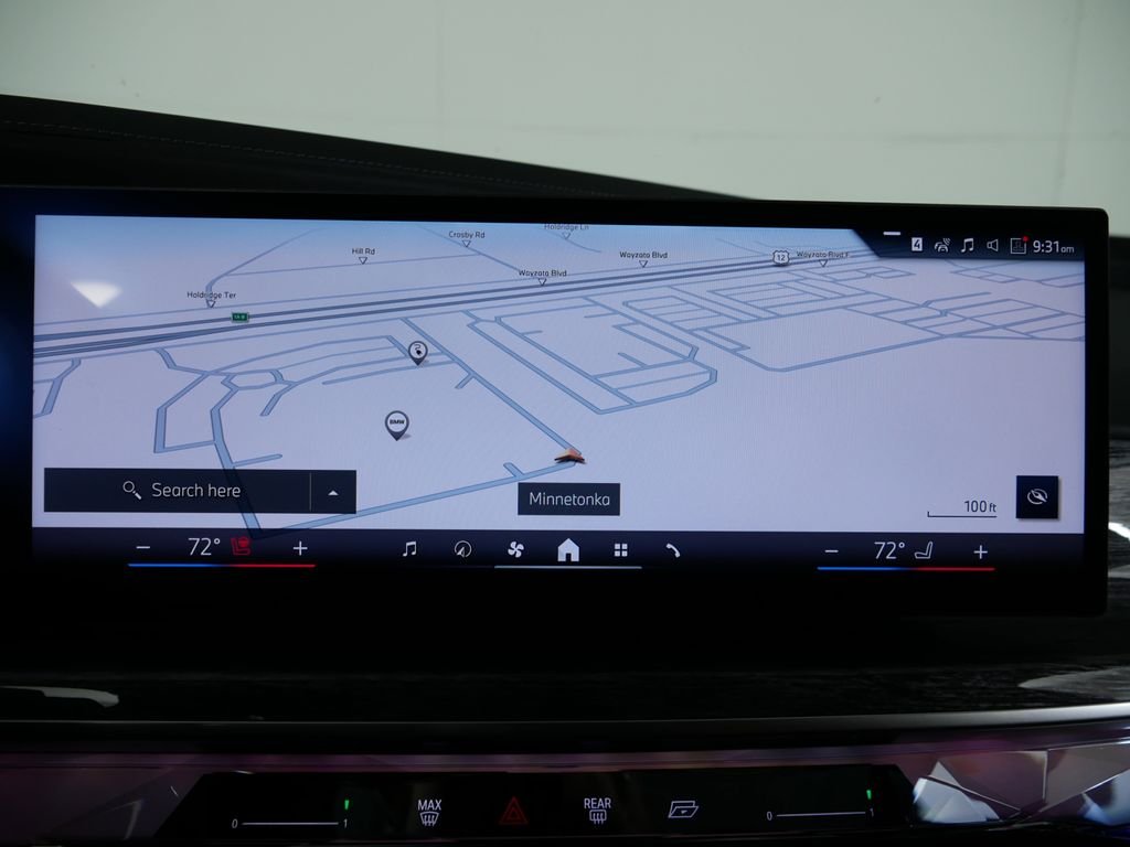 2025 BMW 7 Series 750e - Photo 38