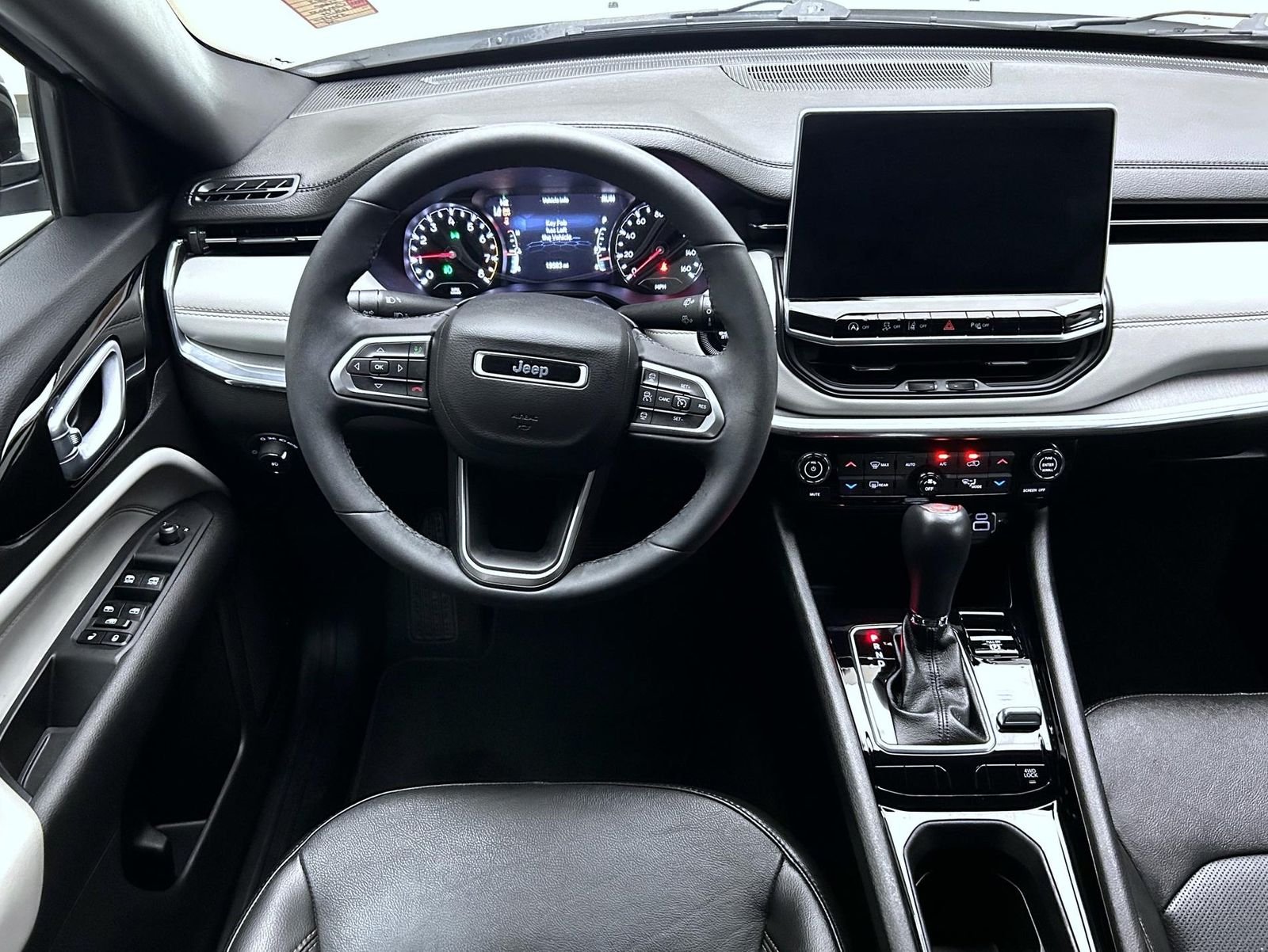 Used 2023 White Jeep Limited image 14