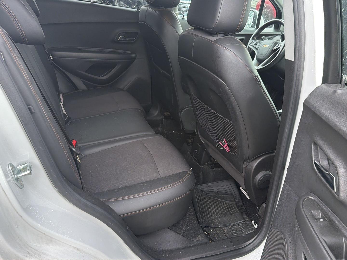 Used 2019 Summit White Chevrolet LT image 18