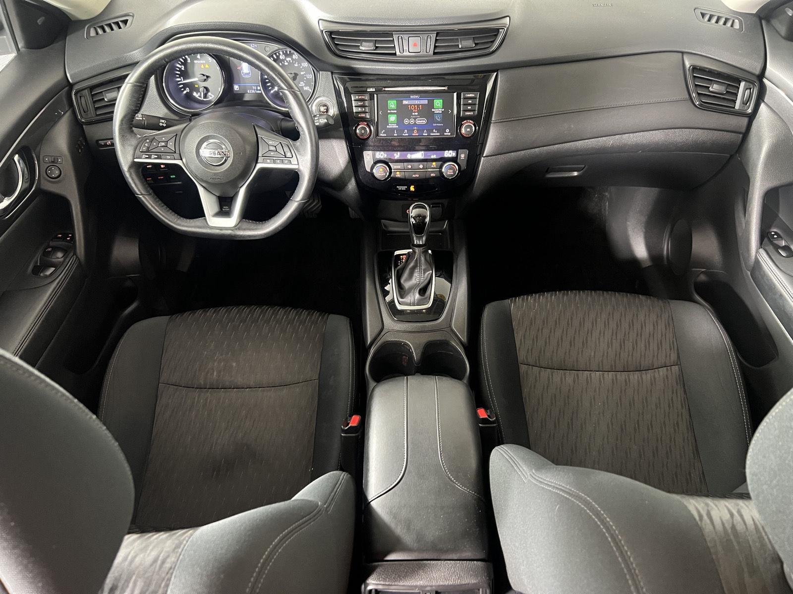 Used 2018 Scarlet Ember Nissan SV image 6