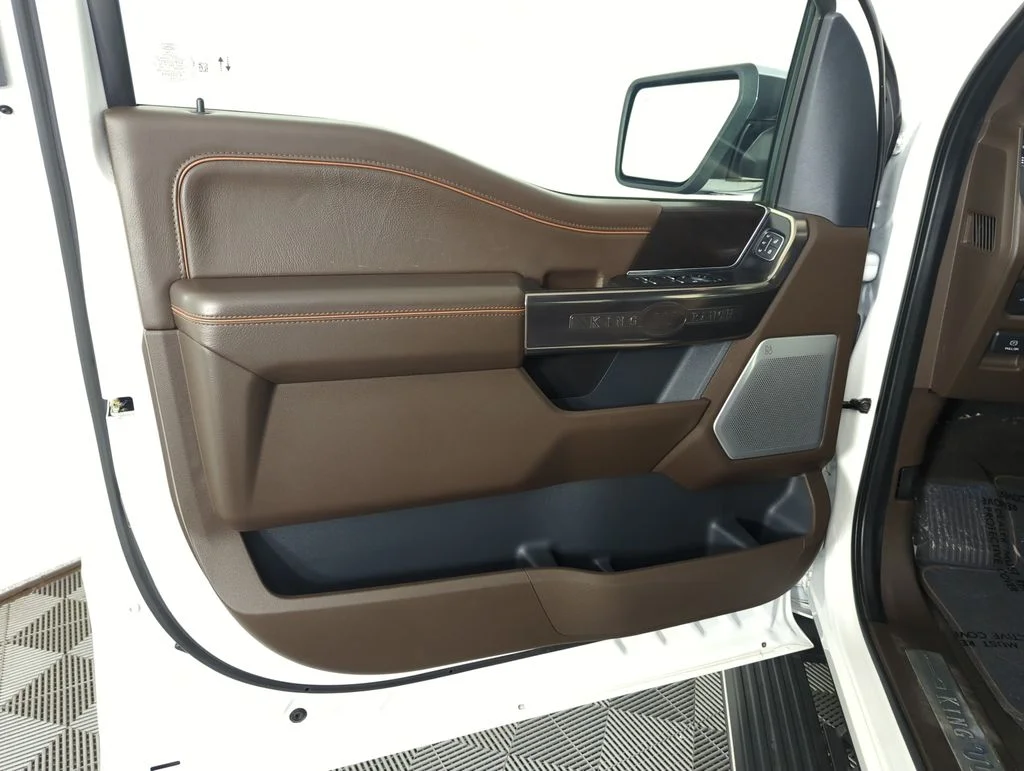 Used 2022 White Ford King Ranch image 17