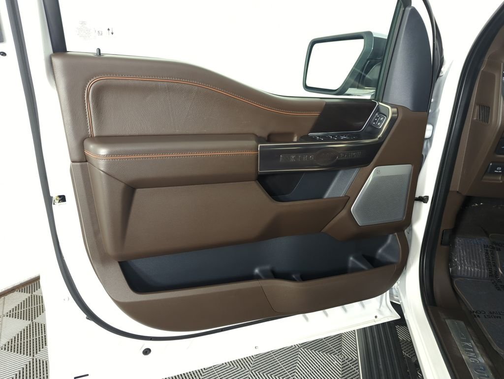 Used 2022 White Ford King Ranch image 17