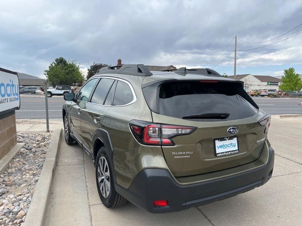 Used 2025 Green Subaru Premium image 4