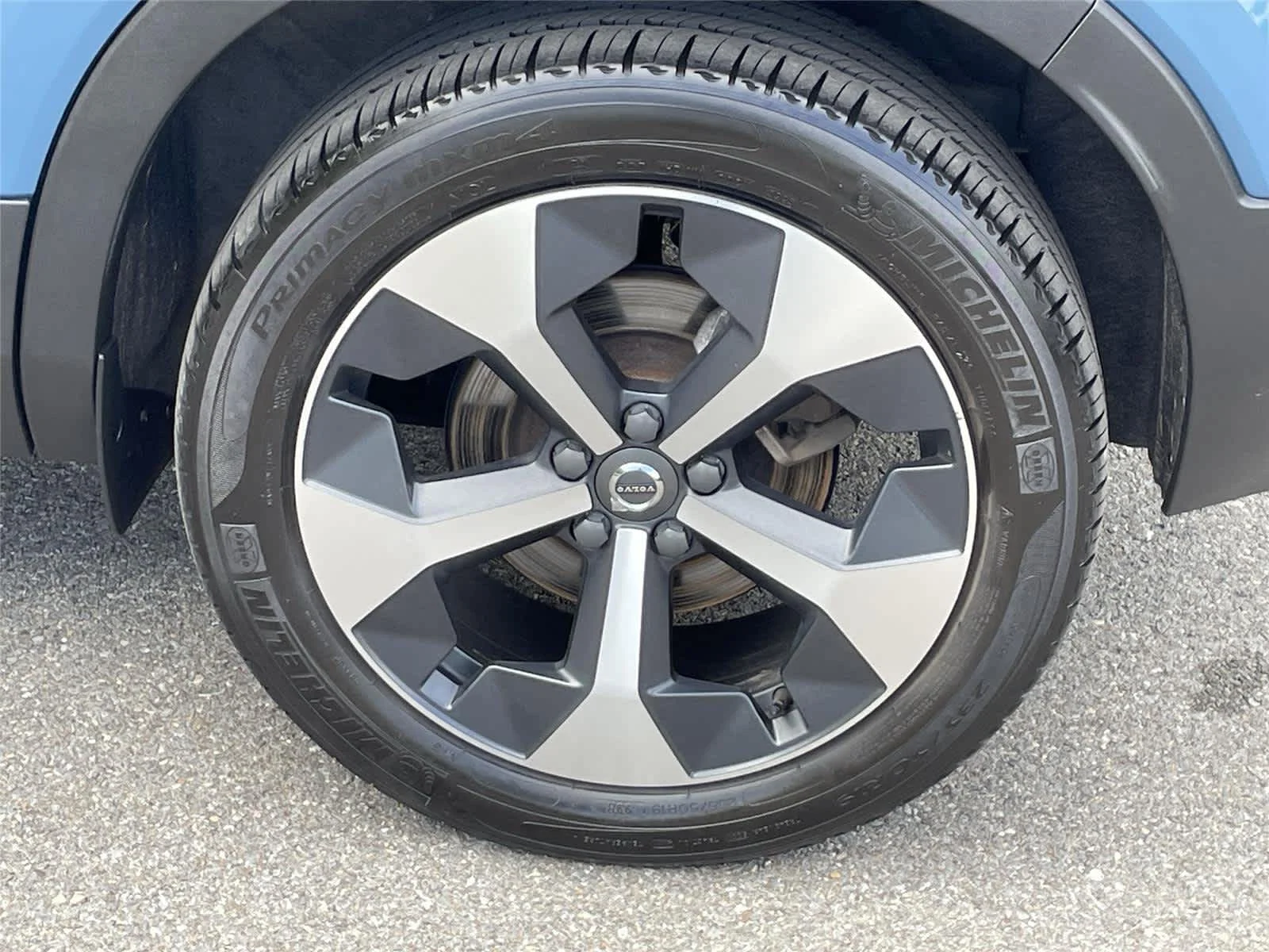 2023 Volvo XC40 Plus - Photo 11