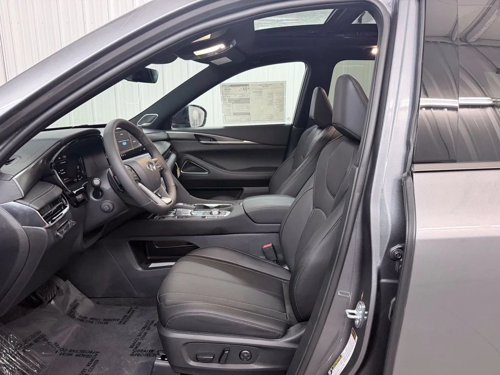 New 2027 Graphite Shadow INFINITI SPORT image 10