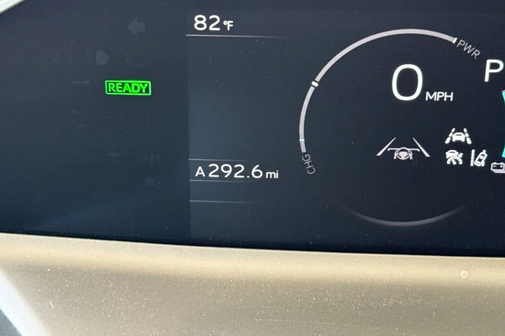 New 2026 Wind Chill Pearl <sup>1</sup> Toyota  SE image 26