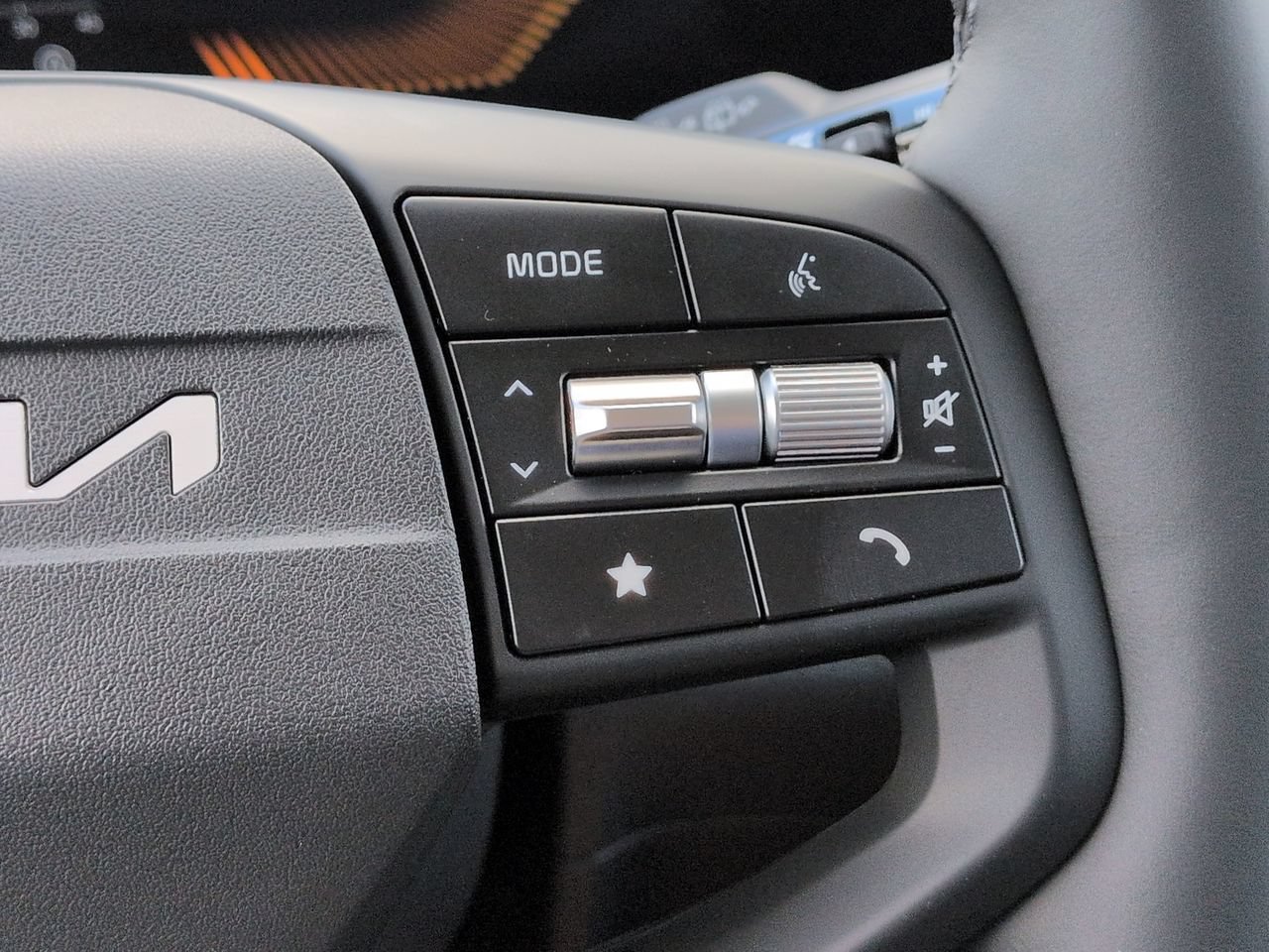 New 2027 Wolf Gray Kia EX image 30