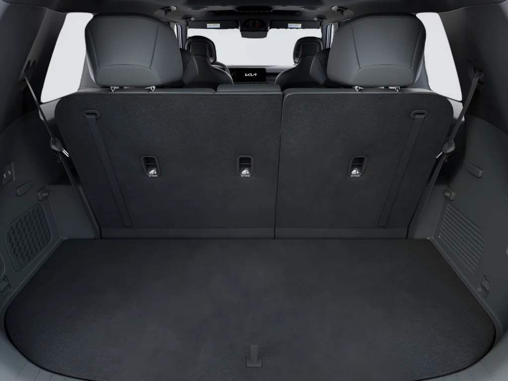 New 2027 White Kia X-Line SX image 15