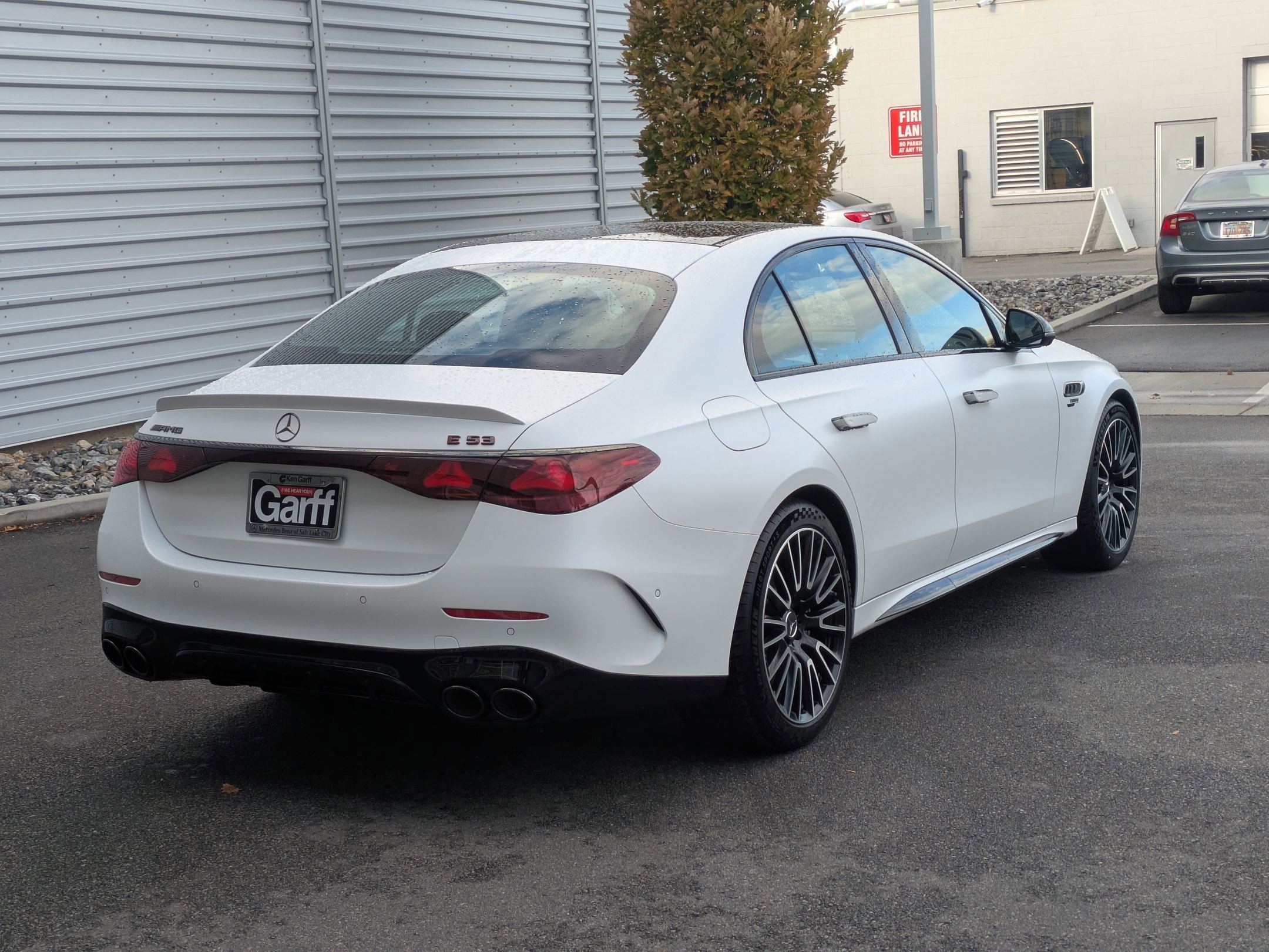New 2026 MANUFAKTUR Moonlight White Magno Mercedes-Benz AMG® E 53 E image 20