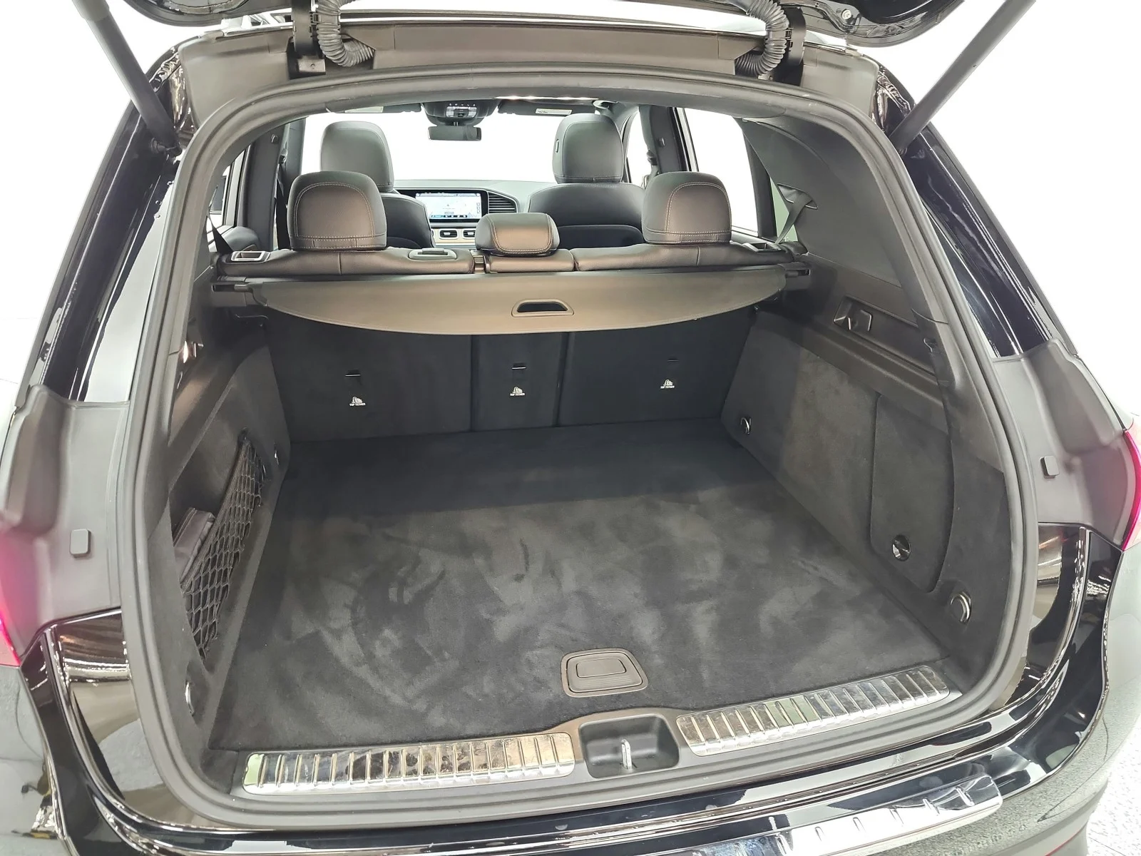 Used 2022 Black Mercedes-Benz GLE 450 4MATIC® SUV image 22