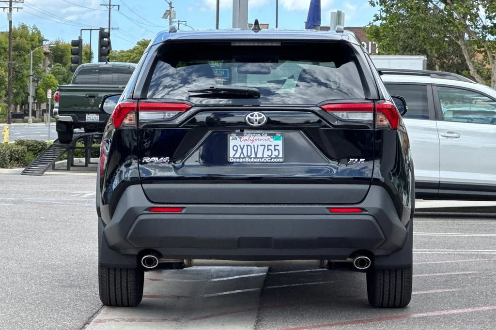 Used 2025 Black Toyota XLE Premium image 8