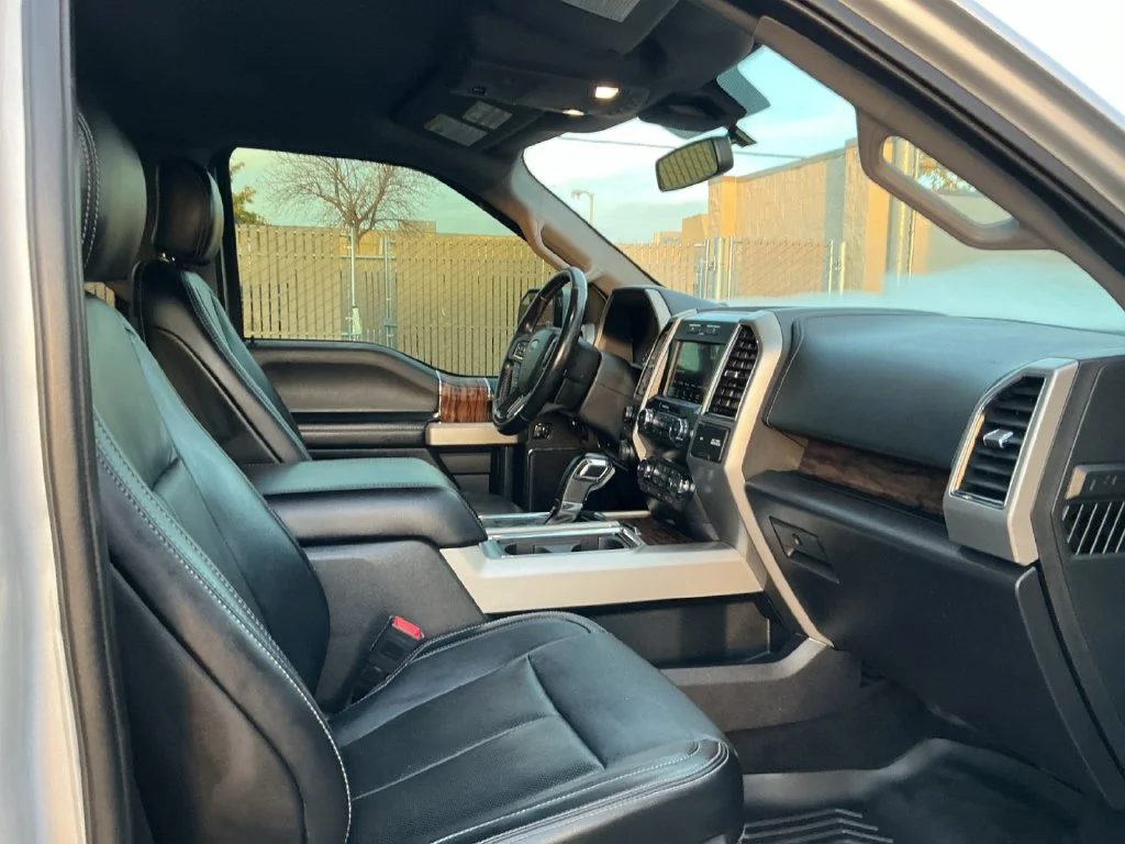 Used 2019 Silver Ford Lariat image 25