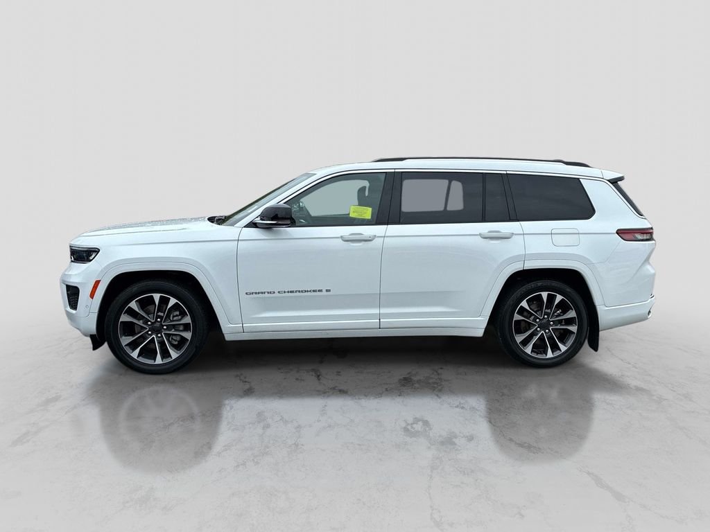 Used 2023 White Jeep Overland image 4