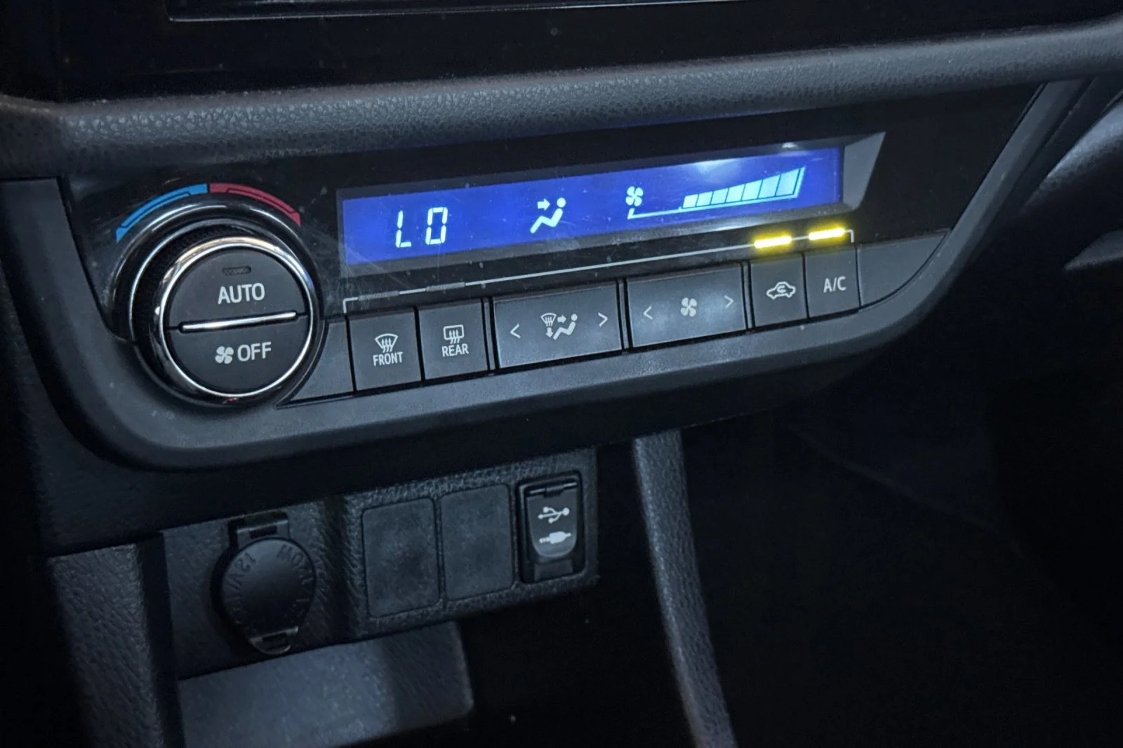 Used 2015 Black Sand Toyota S Plus image 19