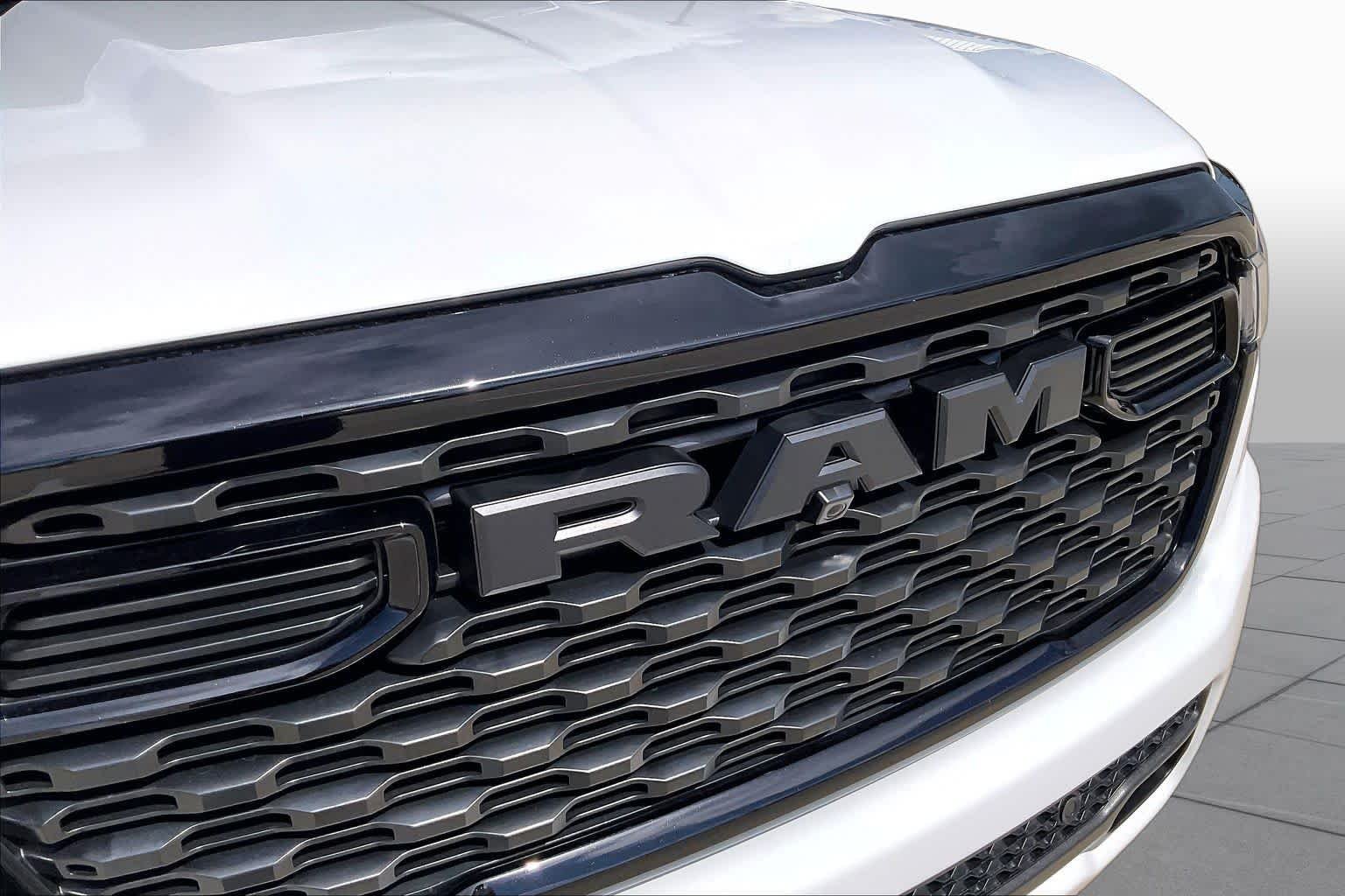 Used 2025 Bright White Clearcoat Ram Big Horn image 28