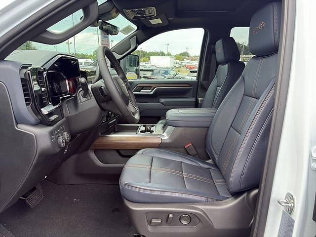 2026 Chevrolet Silverado 3500 HD High Country - Photo 16