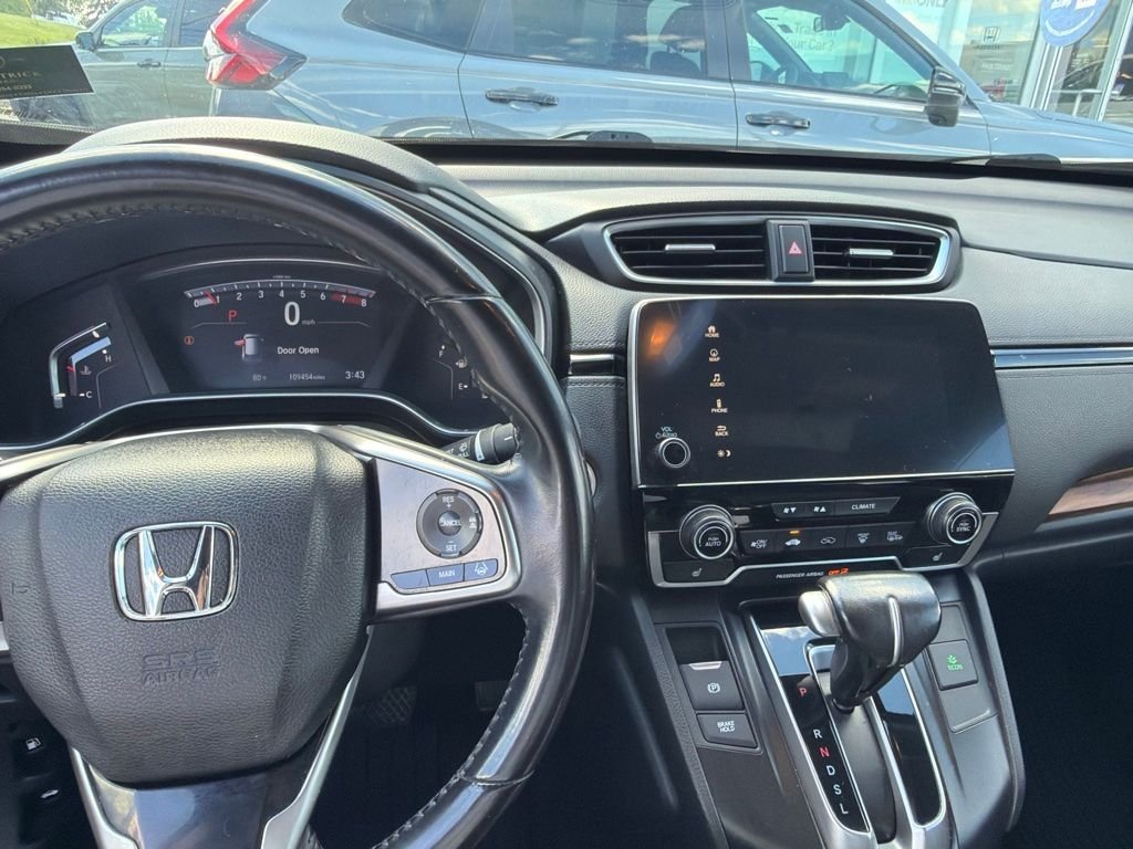 Certified Used 2018 White Diamond Pearl Honda Touring image 4