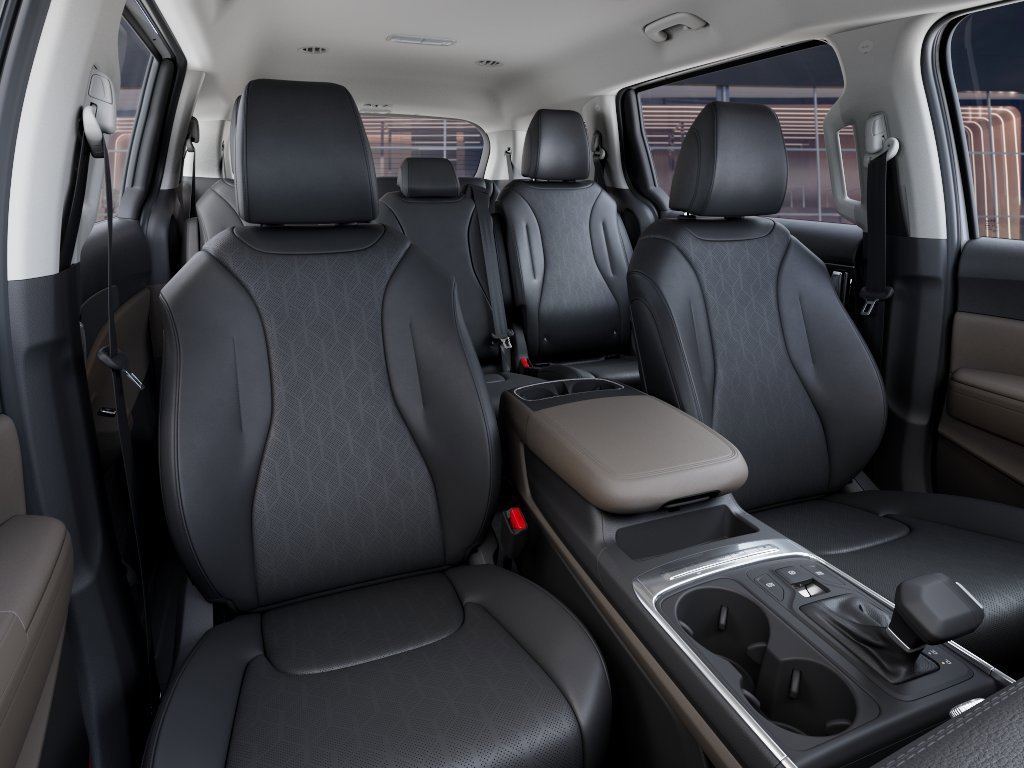 New 2026 Snow White Pearl Kia LXS image 15