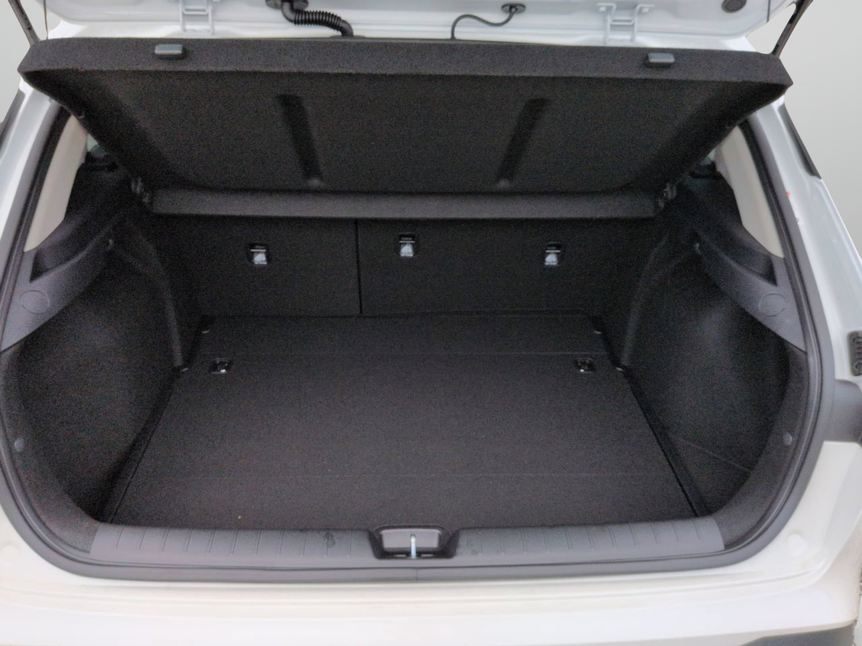 New 2026 Snow White Pearl Kia EX image 16