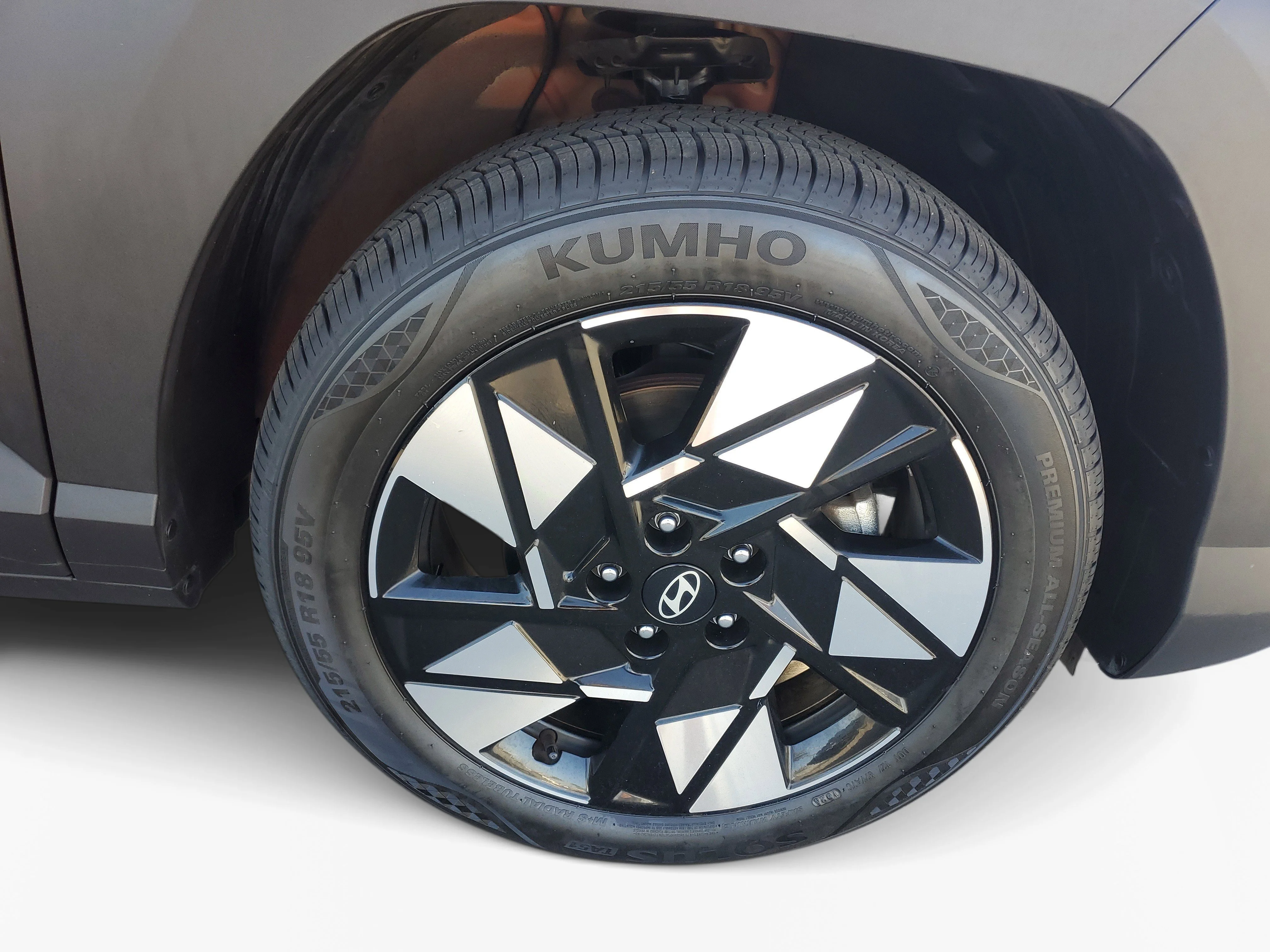 Used 2024 Orange Hyundai SEL image 11